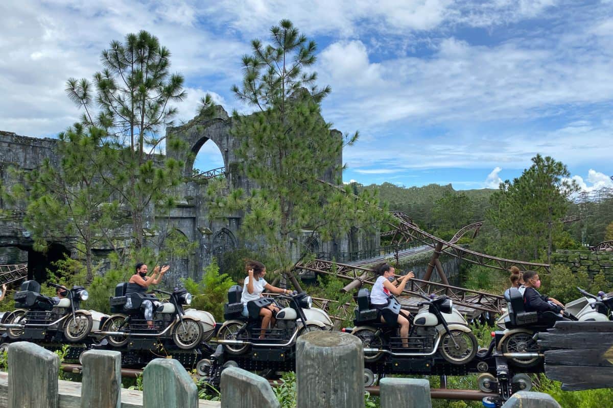 People riding Hagrid’s Magical Creatures Motorbike Adventure at Universal Orlando