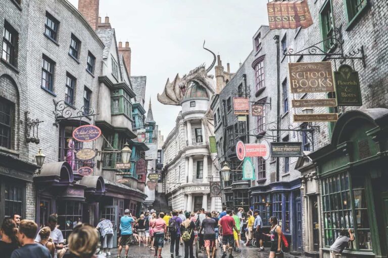 What To Do At Universal Studios Orlando Besides Rides? (Top 10 Things)