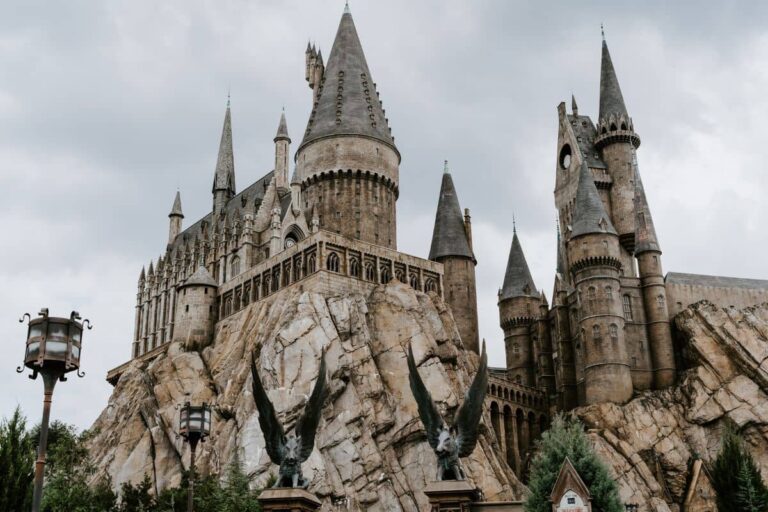 Which Universal Orlando Park Is Better For Harry Potter Fans?