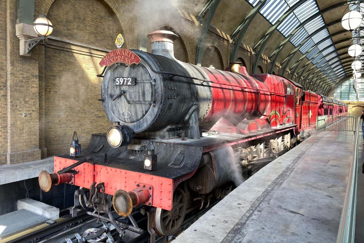 Exterior of the Hogwarts Express ride from the Harry Potter franchise at Universal Studios