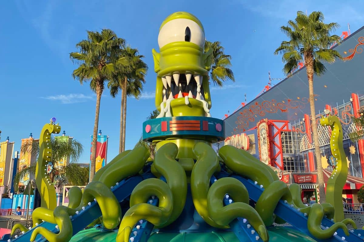 Kang & Kodos’ Twirl ‘n’ Hurl ride at Universal Studios Orlando