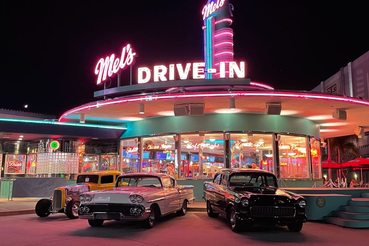 Cars parked outside of Mel's Drive-in in Universal Studios Orlando Florida