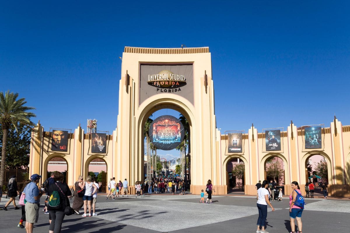 Can You Buy Universal Studios Tickets At The Gate Park Nerds