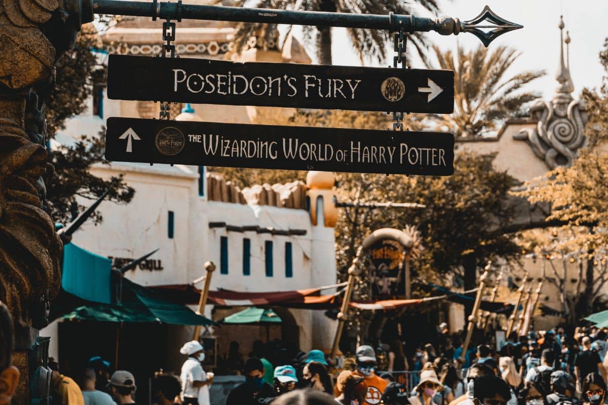 Sign giving directions to The Wizarding World of Harry Potter at Universal Studios