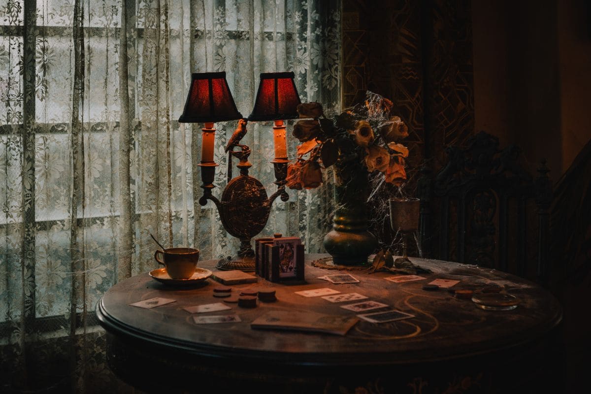 Items with cobwebs on a table inside the Twilight Zone Tower of Terror